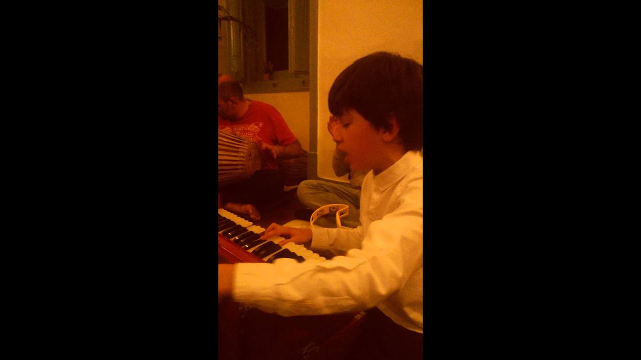 Hare krsna Bhajans com Dadhi Lobha camera iphone 8 plus apk