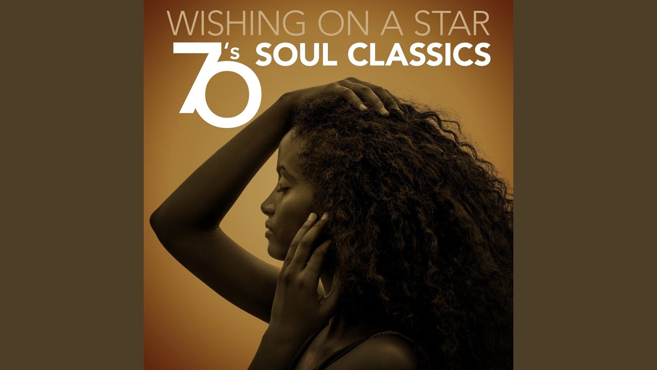 在 YouTube 上观看 Fallin' In Love 在 YouTube 上观看 Fallin' In Love