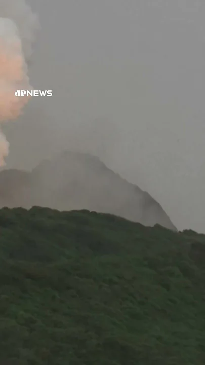 Incêndio atinge Centro Espacial no Japão durante teste com foguete #shorts