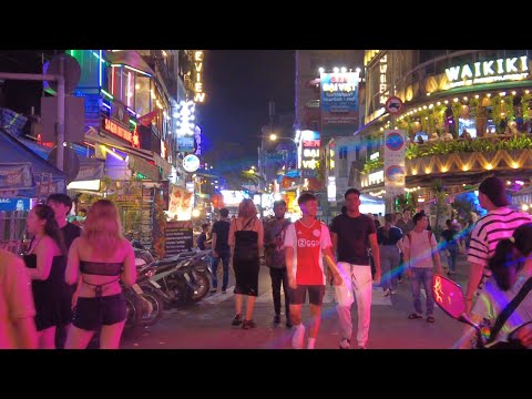 Nightlife in Ho Chi Minh, Vietnam, right on Bui Vien Bar Street and Pham Ngu Lao Street 越南胡志明酒吧街夜生活