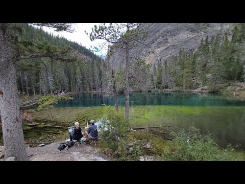 HIKING UPPER GRASSI LAKE GOING BACK DOWN//CANMORE ALBERTA CANADA TRAVEL VLOG #grassi #canmore
