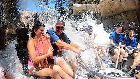 BEST WATER RIDE EVER Roaring Rapids Six Flags Magic Mountain Episode 1 Getting Soaked !!