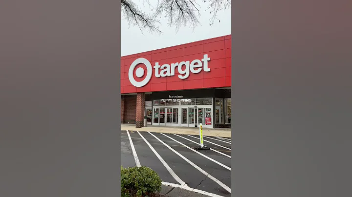 Let’s go pick up a few more things before getting our first puppy 🛒🐾 #shopping #dogmom #puppy