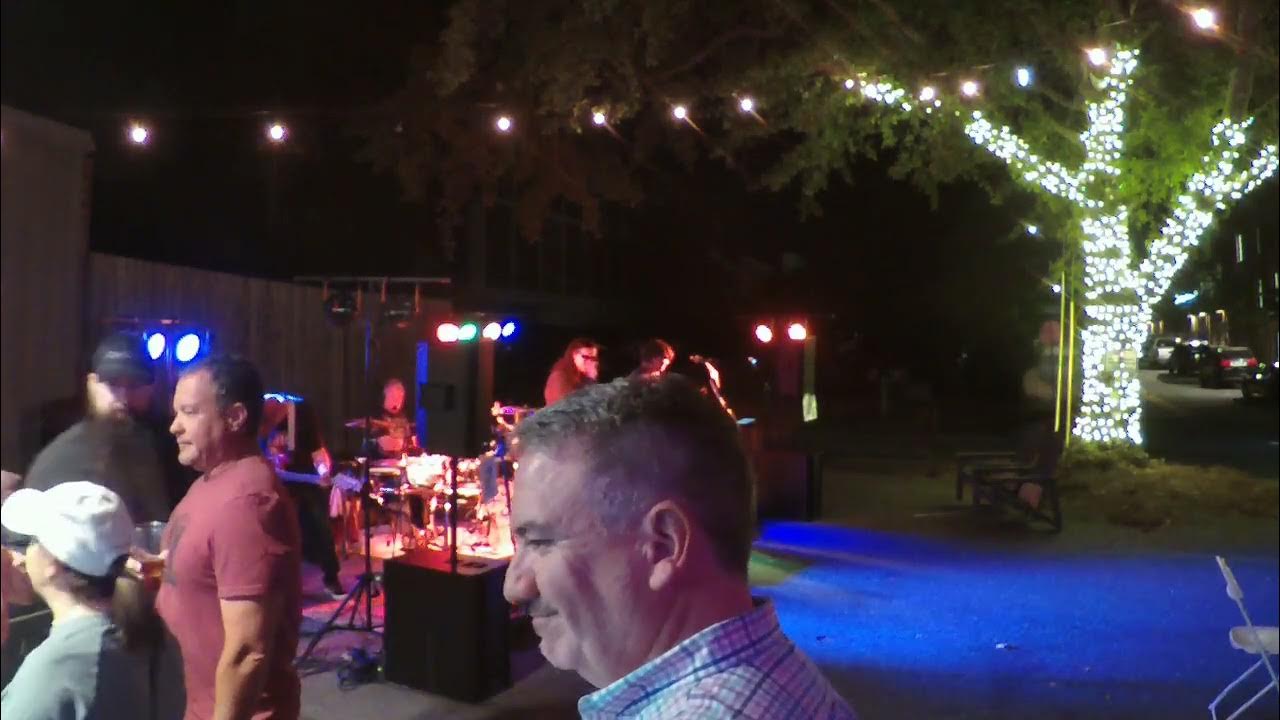arch-angel-covers-dance-the-night-away-at-oak-st-bottle-shop-10-7-22