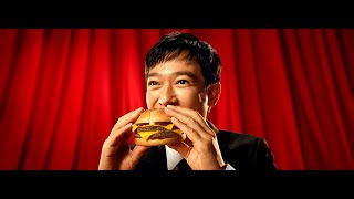 堺雅人、“大人代表”に就任も「子ども返り」？　バーガーを夢中でほおばり激白「大人だけど半分子どもだったりする」