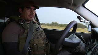 Volunteer police officers aid in chase for immigrant smugglers