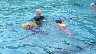 Đứng nước trong bơi lội cùng các bạn nhỏ #HọcBơiởBuônMaThuột #swimming