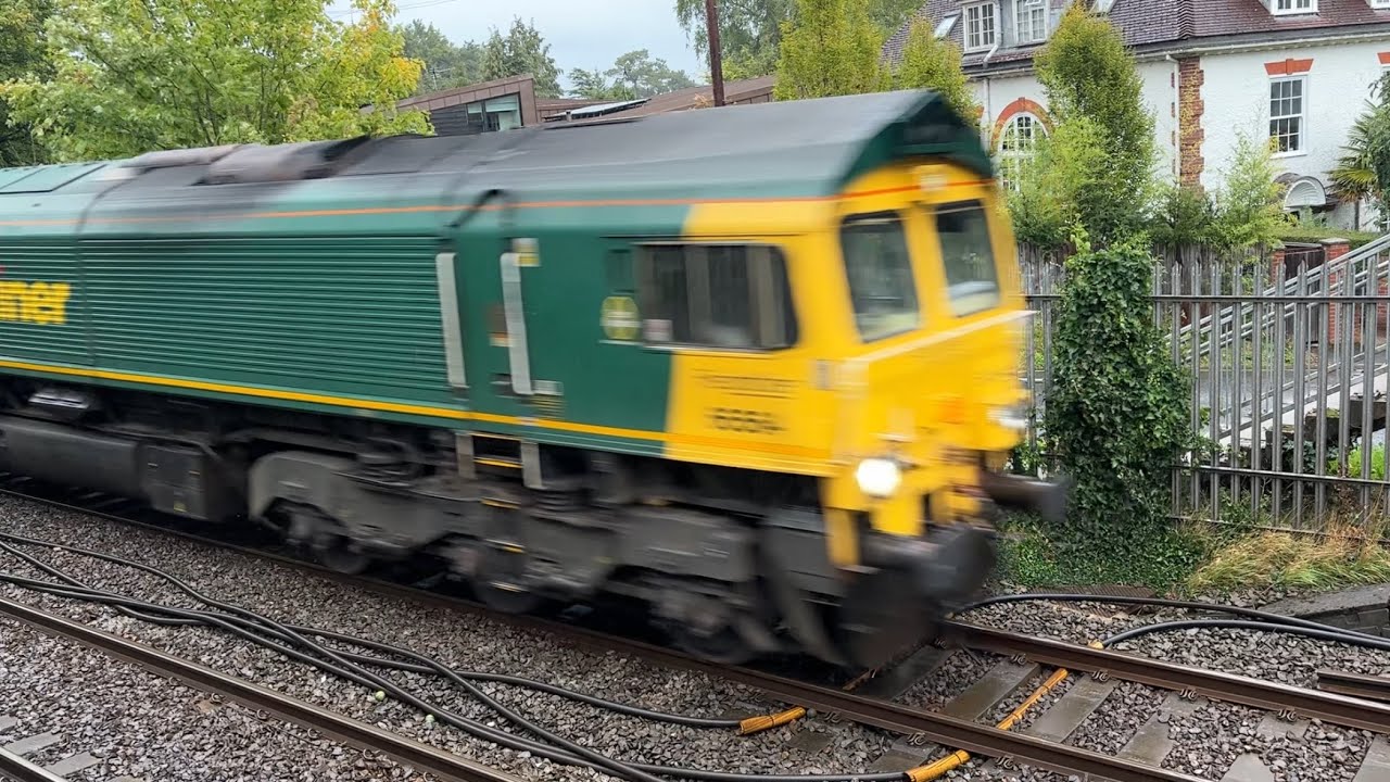 Class 66 | 66564 | Freightliner - YouTube