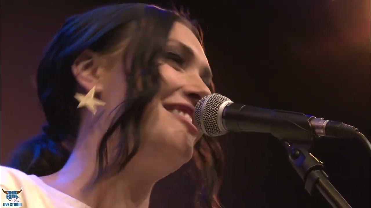 Kylie Morgan I Only Date Cowboys Lyrics Kylie Morgan - I Only Date Cowboys at 98.7 The Bull | PNC Live Studio