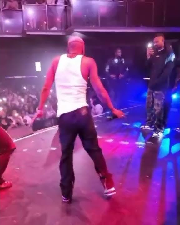 RUGER preforming Girlfriend song😂. #Ruger #subscribe #JerryTok #youtubeshorts