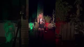 Laura Evy - Pas Grand Chose Live At 4Quart