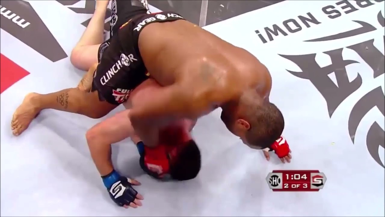 2011 01 07   DANIEL CORMIER VS DEVIN COLE   2   STARS   UFC