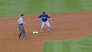 TEX@NYY: Arencibia, Andrus combine to turn two