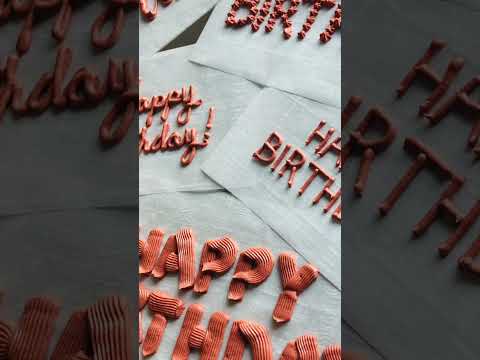BUTTERCREAM LETTERING MADE EASY... | 3 New Tips to Make You Better! #shorts #cakedecorating
