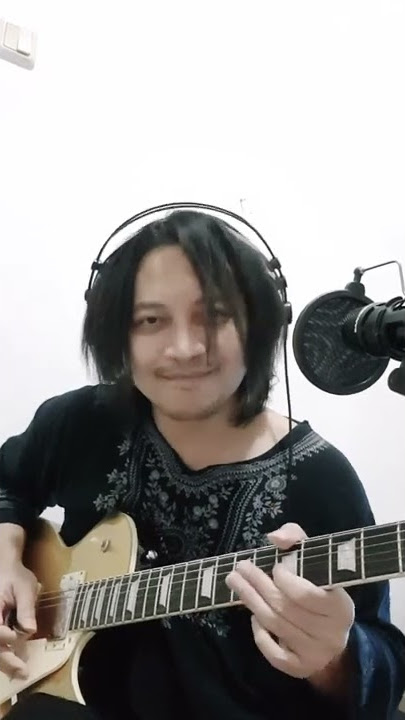 Lead Guitar Ceria J-Rocks By Iman J-Rocks With Larry Carlton Guitar Vertical Video