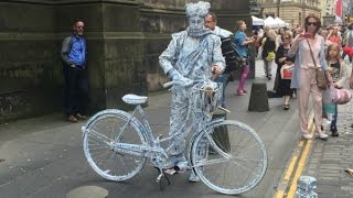 EDINBURGH FESTIVAL FRINGE | STREET PERFORMERS AND MORE...