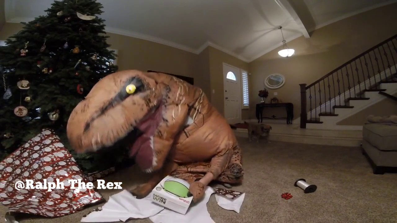 T-REX GIFT WRAPPING PRESENTS - YouTube
