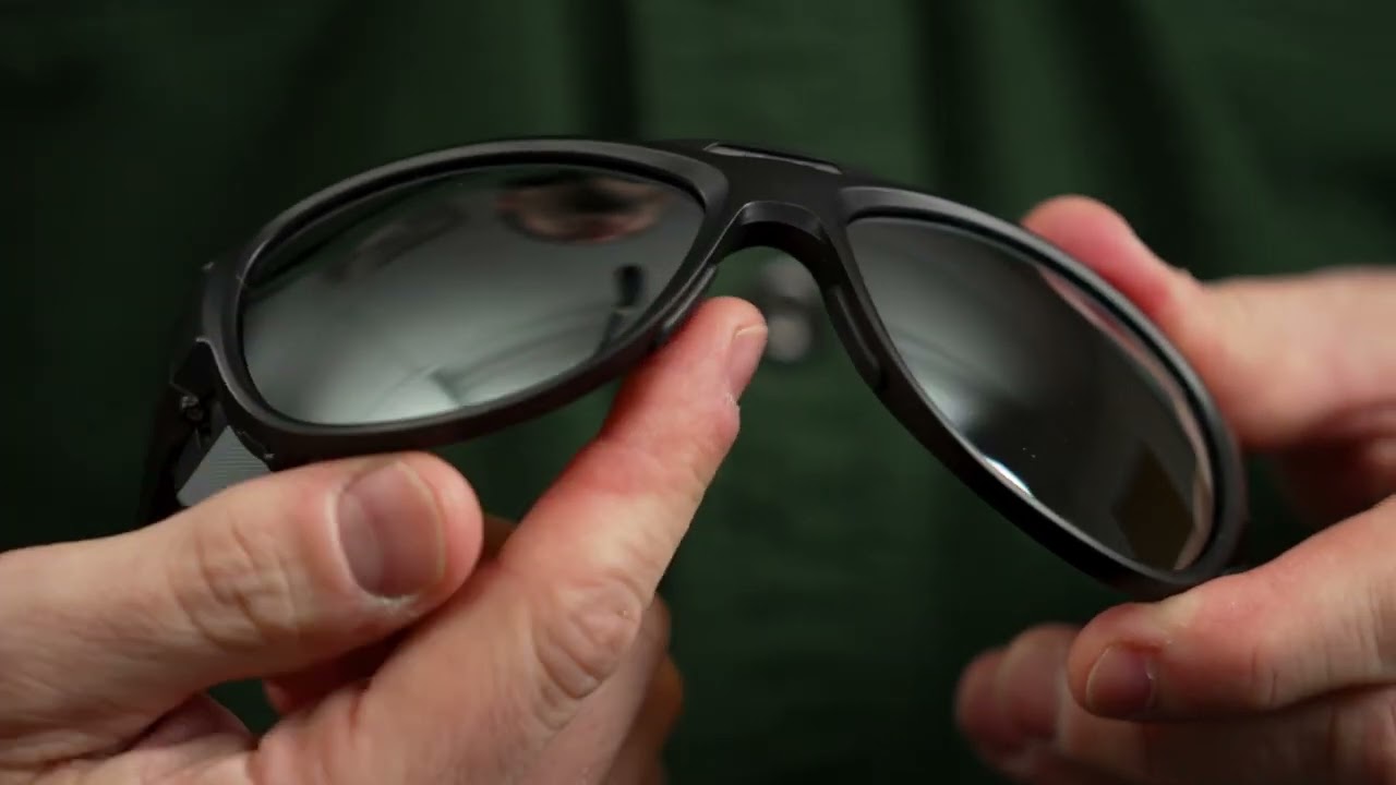 Julbo Explorer Cameleon レンズ 可視光調光・偏光 Julbo Explorer Cameleon – Mountain Equipment