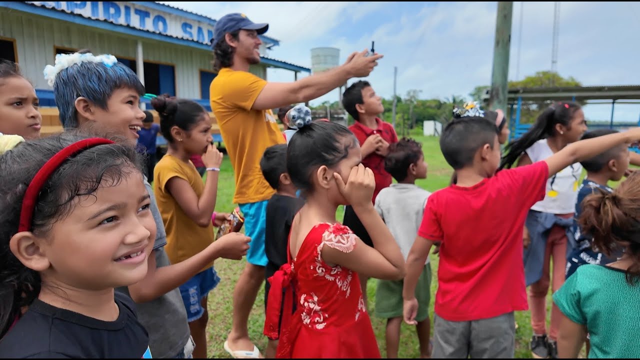 Elementary school in the Amazon forest 🌳 4k