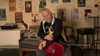 Dick Dale - The King Of Surf Guitar chords
