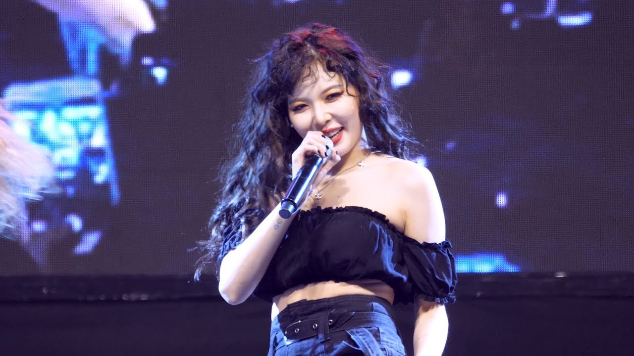 [4K] [180523] 현아 HyunA - 빨개요 RED (신한대학교 축제) 직캠/Fancam by PIERCE - YouTube