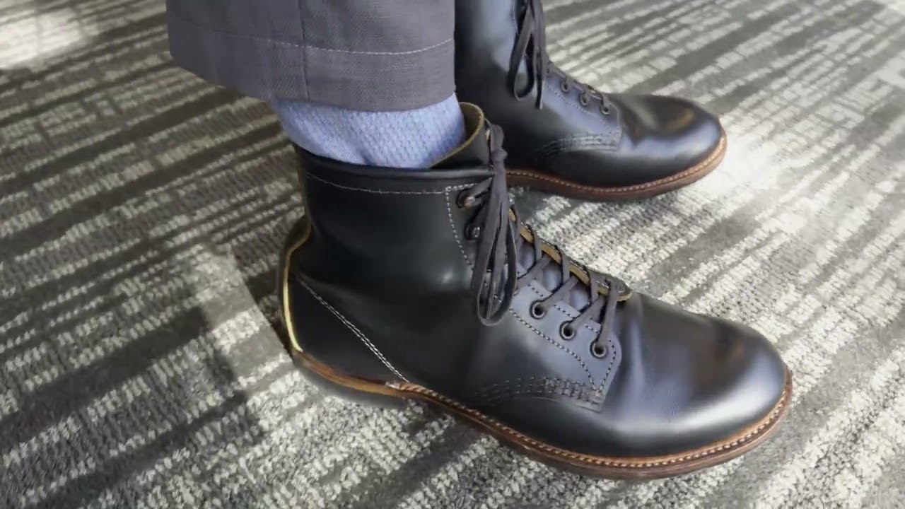 Red Wing Beckman Flatbox 9060 - 20 day aging - YouTube