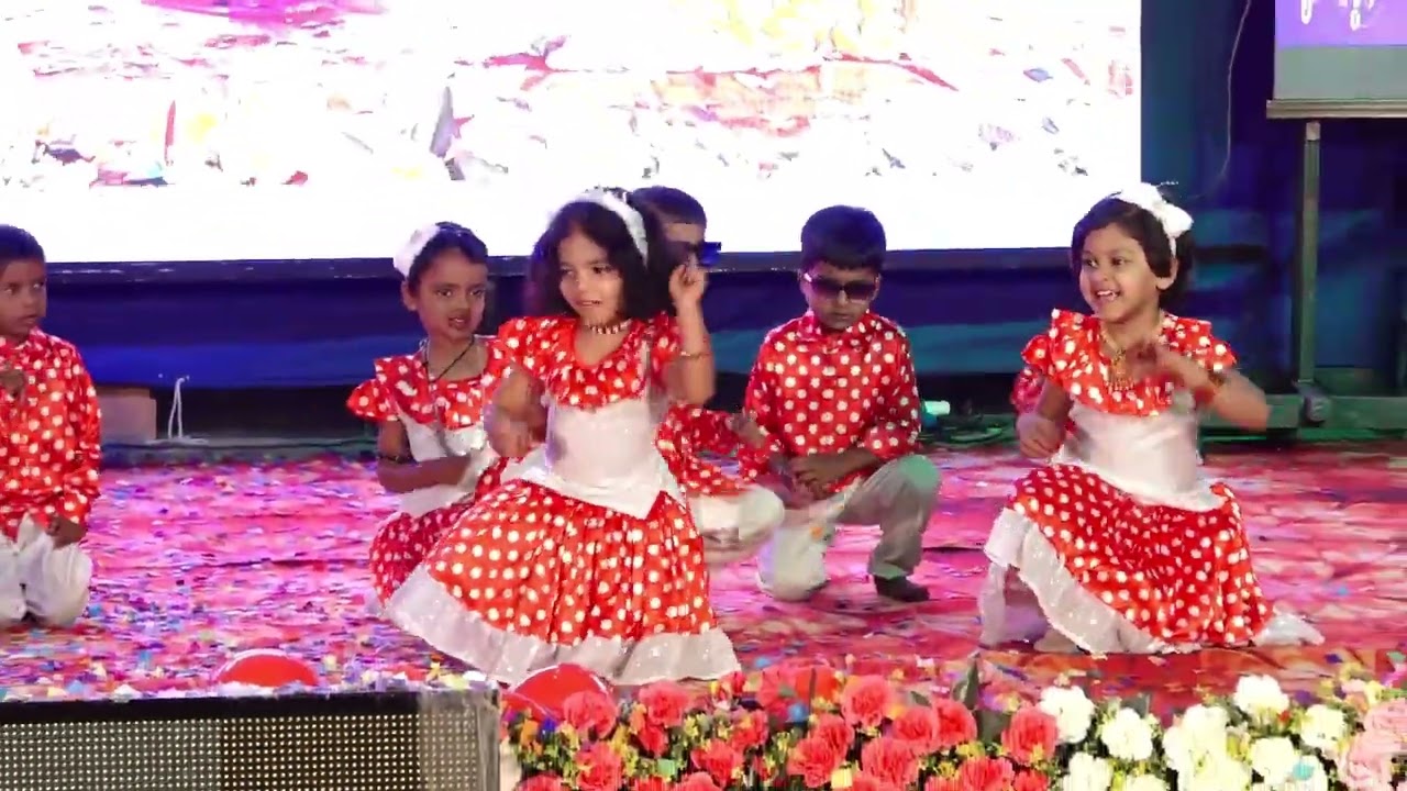 Abhi to Party Shuru hui Hai LKG # SGPS Muddebihal