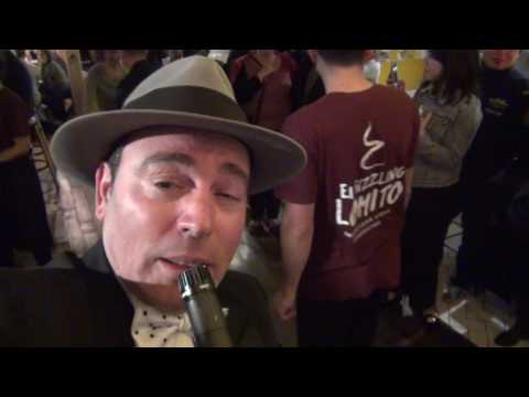 DANIEL ALEXIS Gira NEW ZEALAND 2017, Cantando en El SIZZLING LOMITO, AUCKLAND
