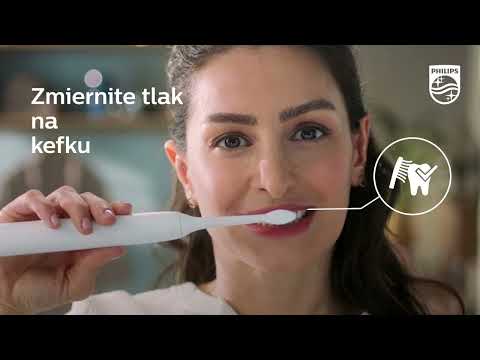 Video: Ako používať elektrickú zubnú kefku (s obrázkami)