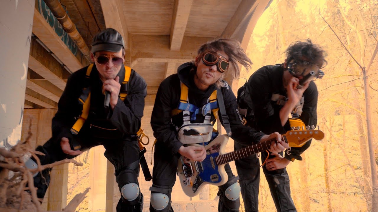 Ver Downfall (Official Music Video) One11Twenty x isMARCUSthere? en YouTube Ver Downfall (Official Music Video) One11Twenty x isMARCUSthere? en YouTube