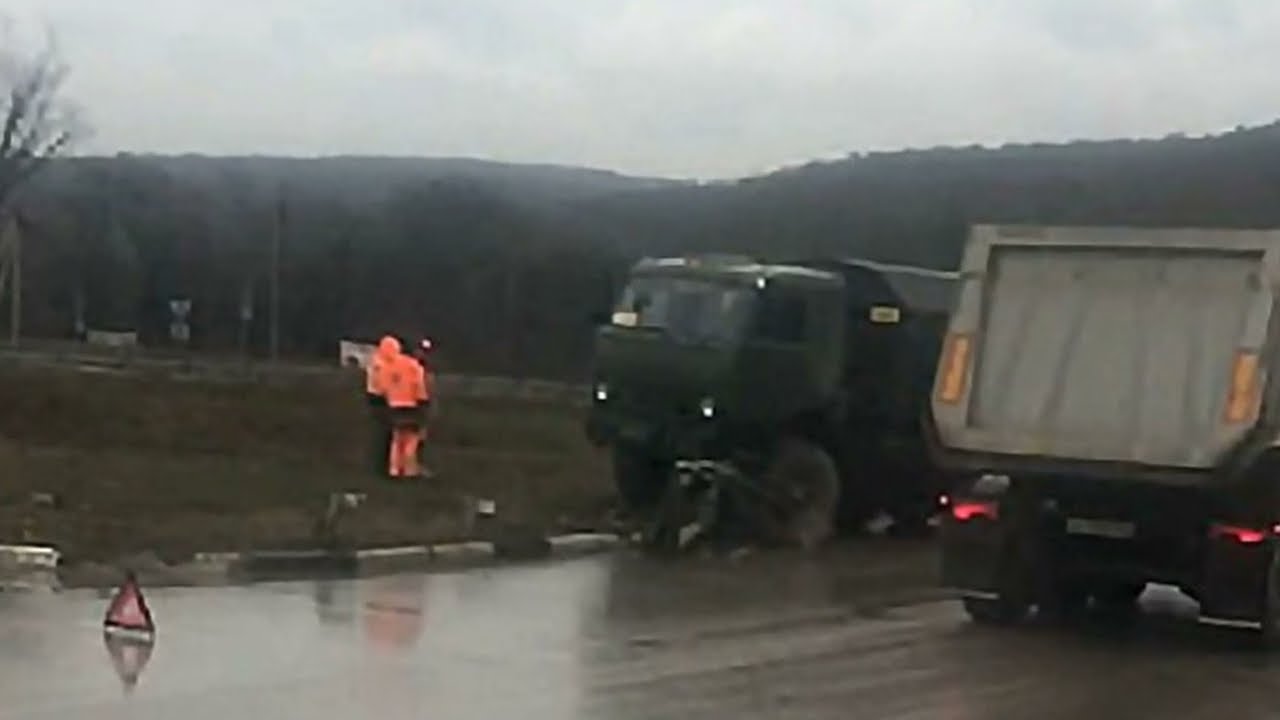 Дтп с военным камазом
