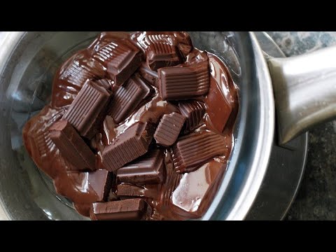 वीडियो: क्या आप चॉकलेट को सॉस पैन में पिघला सकते हैं?