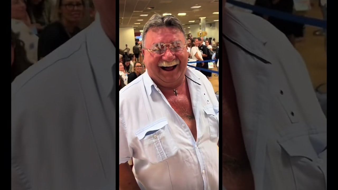 This Guys Laugh Facts Funny Whistle Laughing Lmao Oldguyhavingfun