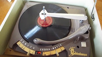 Zenith Stroboscope Cobramatic record player playing a 78 RPM record