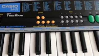 Casio SA-21 keyboard funny glitches in low batteries