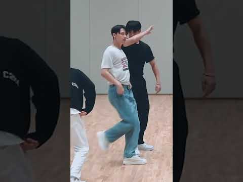 SEVENTEEN JUN(준) 'Rock with you' FOCUS