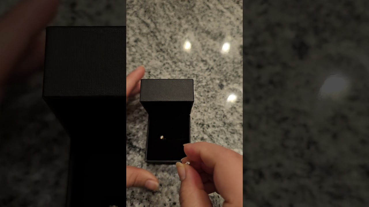 Usiyo Moissanite Stud Earrings 