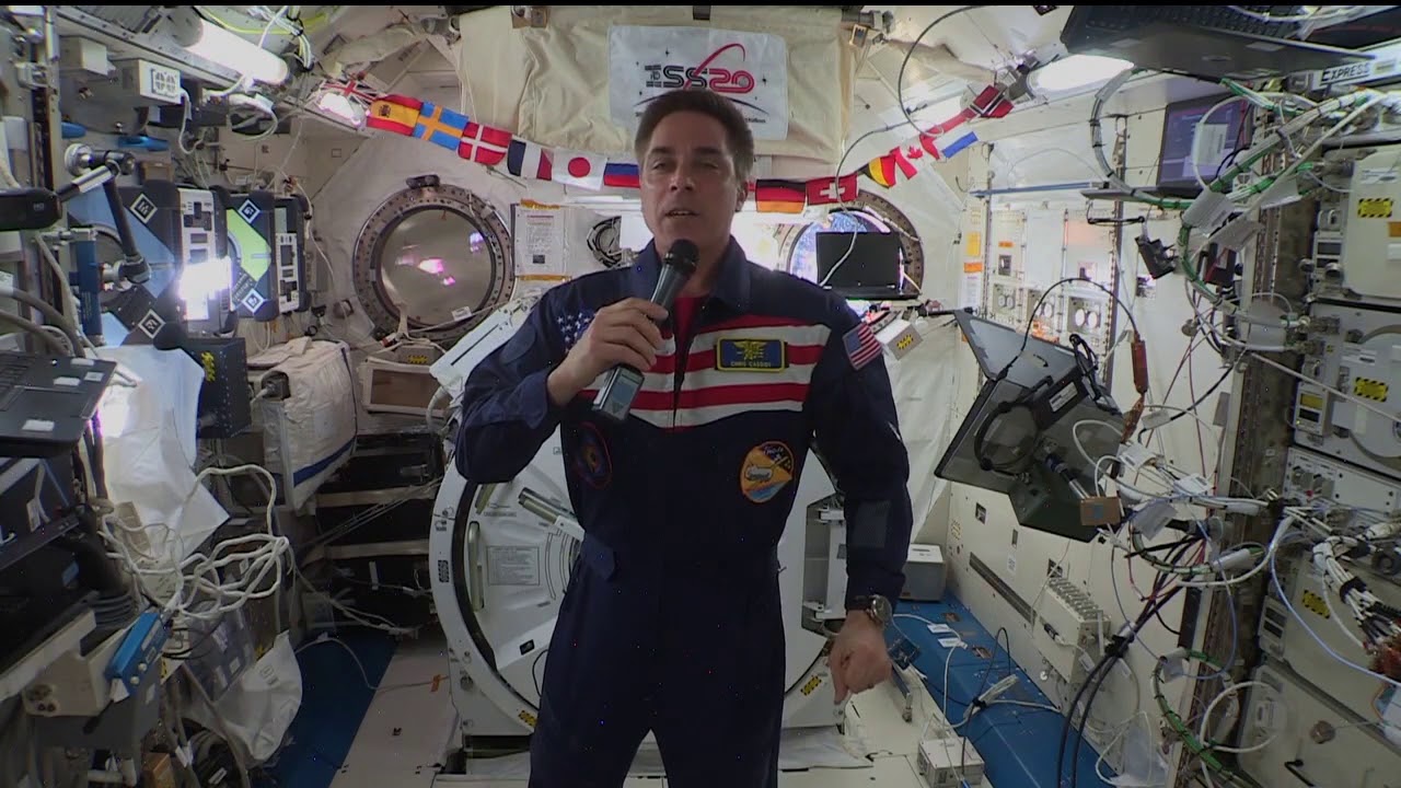 nasa astronaut and expedition 63 commander chris... Expedition 63 InFlight with Chris Cassidy and CNN and HGTV - YouTube