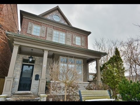7-buller-ave--toronto-home-for