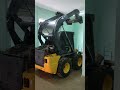 Falta pouco pra terminar a pintura da New Holland l220 #cat #bob #excavator