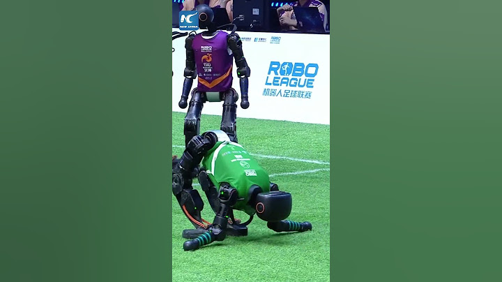 AI-powered humanoid robots play soccer