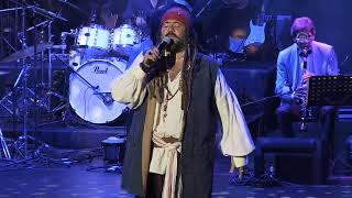 Ata Demirer - Ellerimde Çiçekler