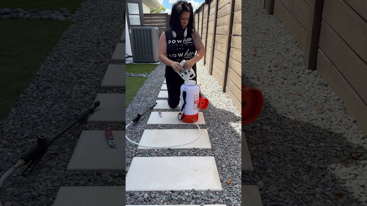Landscaping Hack Mulch Glue Diyhomeprojects Diy