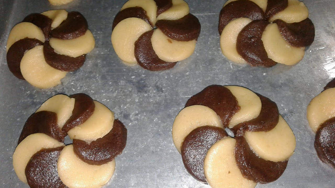 بسكويت الوردة  ببيضة واحدة وبغطاء الزجاجة  👍👌