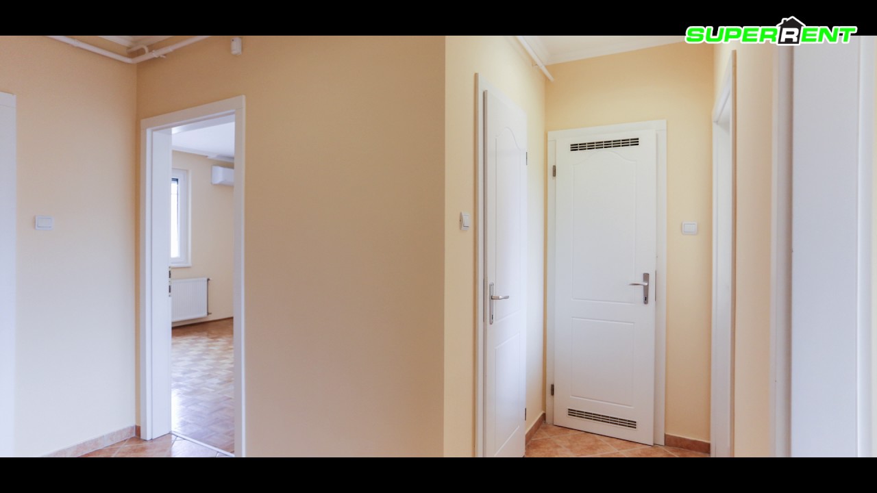 Superrent - Gyertyaláng utca 13