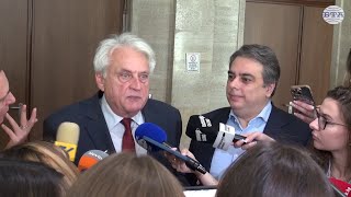 видео: С този кризисен пиар Пеевски се опитва да отвлече вниманието от бюджета, каза Асен Василев картинка: С този кризисен пиар Пеевски се опитва да отвлече вниманието от бюджета, каза Асен Василев