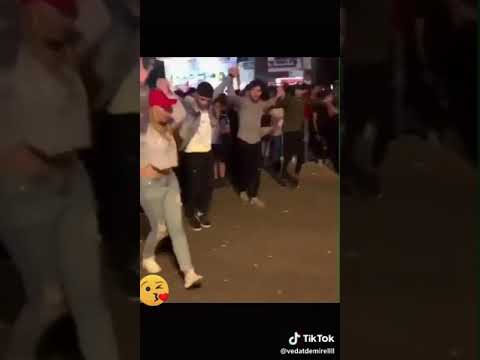 Süper halay çeken