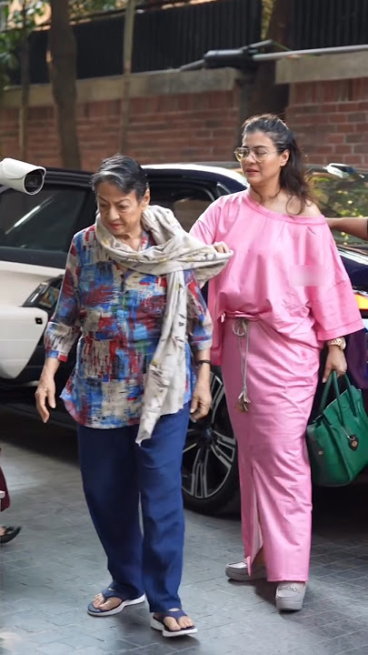 Kajol takes great care of her mother Tanuja and mother-in-law Veena Devgan #shortvideo
