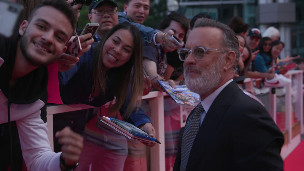 A BEAUTIFUL DAY IN THE NEIGHBORHOOD: TOM HANKS RED CARPET ARRIVALS TIFF 2019 | ScreenSlam