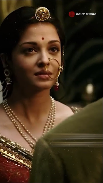 Timeless moments, endless love. 💞🎶 #jodhaakbar #aishwaryaraibachchan #hrithikroshan